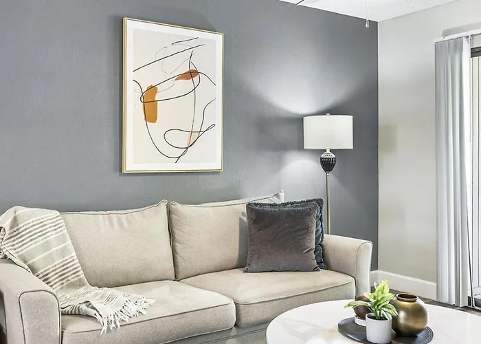 Landing - Modern With Amazing Amenities Peoria