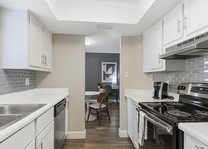 Landing - Modern With Amazing Amenities Apartment *